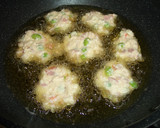 混ぜるだけ枝豆とベーコンと豆腐の揚げ物☆作り方3写真