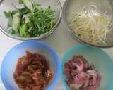 簡単　美味しい～♪キムチ焼きうどん♪作り方1写真