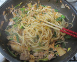 簡単　美味しい～♪キムチ焼きうどん♪作り方5写真