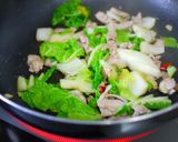 ランチ♪豚肉と白菜で豆乳ピリ辛味噌うどん作り方2写真