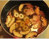 簡単!蒸しソバで煮込みラーメン♪作り方1写真