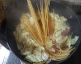 簡単！生姜香るキャベツのスープパスタ作り方3写真