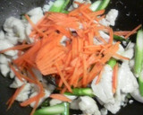 鶏ささみとアスパラガスの中華炒め作り方6写真