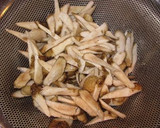*焼肉のタレで簡単きんぴらごぼう*作り方1写真