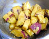 おかずにもなるよ♪薩摩芋の胡桃味噌和え作り方3写真