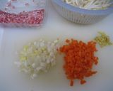 シャキっと仕上げた♪もやしのネギ味噌炒め作り方1写真