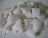 ほっこり美味しい♪鶏もも肉と大根の味噌煮作り方3写真