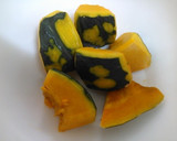 かぼちゃと手綱こんにゃくの煮物作り方1写真