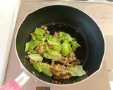 小腹サイズ☆甘辛レタスチャーハン作り方4写真