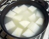 鶏肉と大根の味噌煮作り方1写真