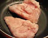 チキンステーキ　アボカドソース添え作り方3写真