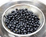 定番おせち☆ふっくらツヤツヤの黒豆作り方1写真