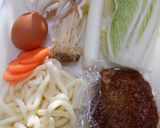 ハンバーグ入り鍋焼きうどん作り方1写真