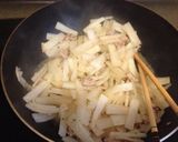簡単！大根とひき肉の炒め煮作り方3写真