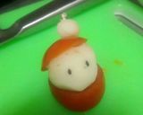 トマトでサンタクロース作り方3写真