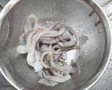 イカとセロリのガーリックバター炒め作り方2写真