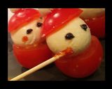 クリスマスに！ミニトマトとチーズで作り方4写真