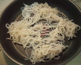 ヘルシー♪もやしと糸こんの甘味噌炒め作り方1写真