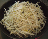 ヘルシー♪もやしと糸こんの甘味噌炒め作り方2写真