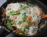 タイ料理　センミーパット(焼きビーフン)作り方6写真