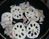レンコンとカリカリ豚バラ肉のソテー作り方1写真