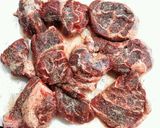 圧力鍋で簡単!!牛すね肉の赤ワイン煮作り方1写真