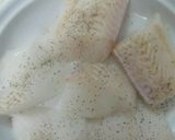 タジン鍋でつくる お魚のピザ焼き(むし)作り方1写真