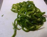 豚とピーマンのみそチーズ炒め作り方1写真