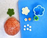 キャラ弁＊いちごちゃんおにぎり作り方1写真