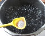 圧力鍋で簡単☆ふっくらつやつや黒豆♪作り方4写真