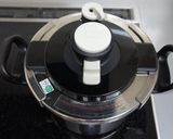 カニの旨みたっぷりお雑煮作り方4写真