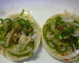 レモン×醤油麹 ピーマン・玉葱和トースト作り方3写真