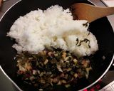 香ばしい、簡単！高菜チャーハン作り方3写真