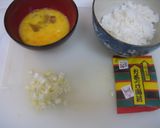 お茶漬けの素でサラサラ♪チャーハン茶漬け作り方1写真