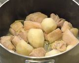 *鶏肉と里芋の和風ホットミルク煮*作り方6写真