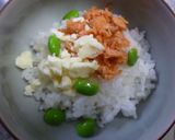 鮭フレ×塩昆布　ホットミルクかけごはん。作り方3写真