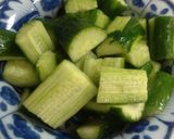 キュウリの中華風胡麻油炒め作り方2写真
