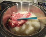 豚肉とにんにくの牛乳粥作り方1写真
