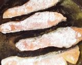 バターポン酢で！鮭のムニエル作り方3写真
