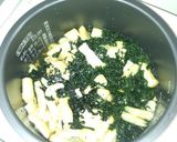 濃いめの鮭フレークとワカメの炊き込み御飯作り方3写真