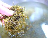 蟹カマと豆苗入りきざみ昆布のきんぴら風作り方1写真