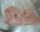 基本の蒸し焼き☆鶏むね肉作り方1写真