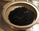 我が家の黒豆煮（土鍋）作り方1写真