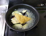 簡単☆なすと油揚げの黒すりごま入り味噌汁作り方4写真