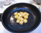 離乳食♥手づかみ　コロコロ豆腐　卵黄のみ作り方5写真