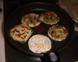 餃子の皮を使った豆腐のお焼き作り方3写真