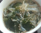 ワカメスープにもやしをIN作り方4写真