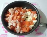 隠し味は醤油！見切り品トマトでスープ作り方1写真