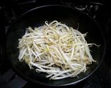 エビチリ風！もやしだけの簡単丼作り方1写真