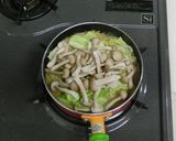 お鍋のままで!コンソメガーリックパスタ作り方4写真